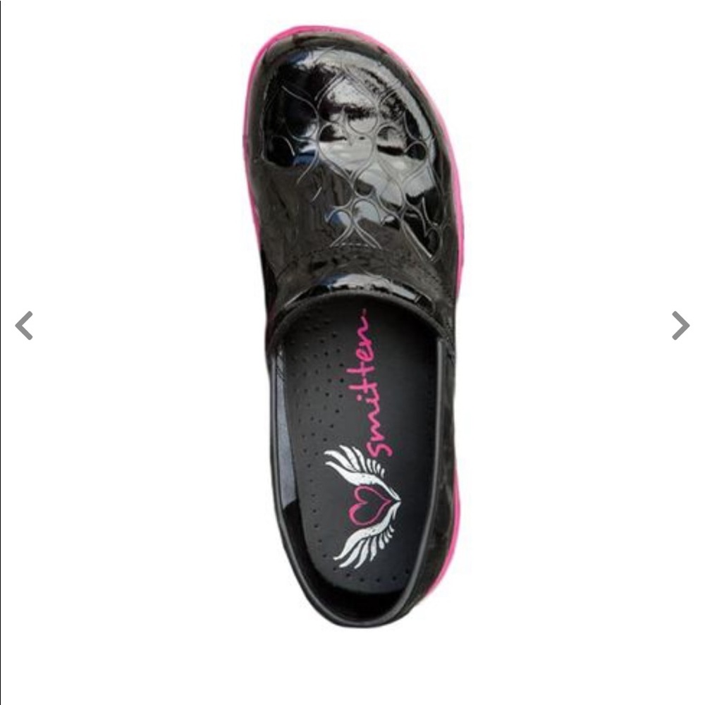 New!!Smitten nursing shoes size 9